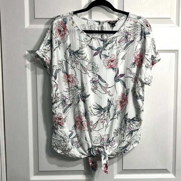Buffalo David Bitton Tie Front Top - White Floral Print - Large - Picture 1 of 5